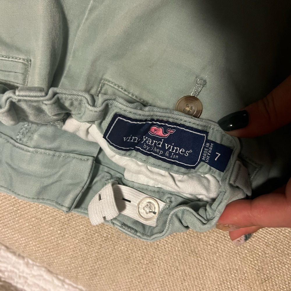 Vineyard Vines boys size 7 shorts - Picture 5 of 6